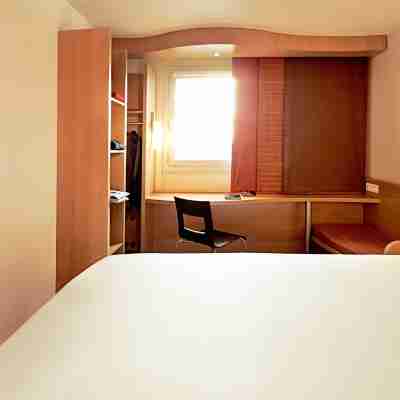 Hôtel ibis Beauvais Aeroport Rooms