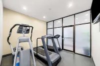 Best Western Plus Mariposa Inn  Conference Centre - Gym