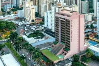 Castro's Park Hotel Hotels near Cerrado Memorial