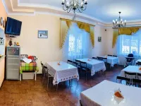 Hotel Kapriz فنادق في دومباي