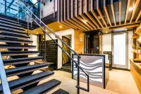 SW Beach Hotel Hotels in Hermosa Beach