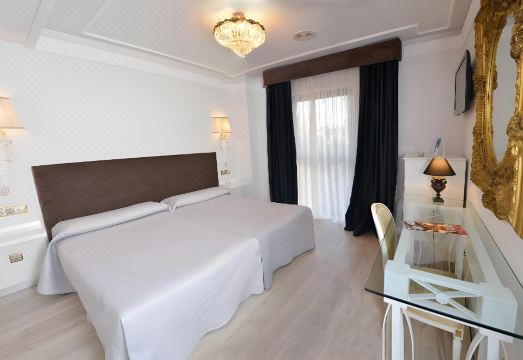 2. 아르테우스 카르..