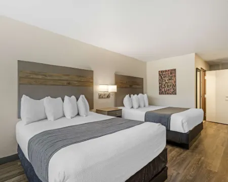 Best Western Plus Waterloo & Cedar Falls Hotels in Waterloo