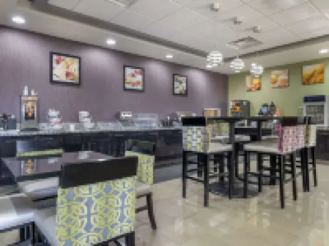 Comfort Inn & Suites Artesia Hotels in Eddy County