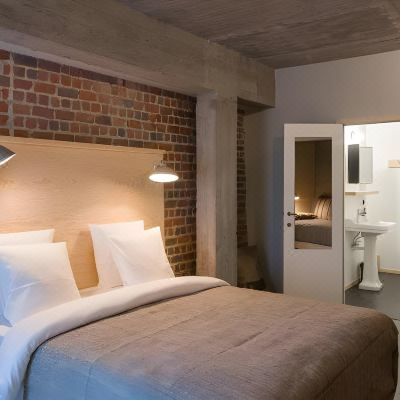 Standard Double Room Jam Hotel Promo Code