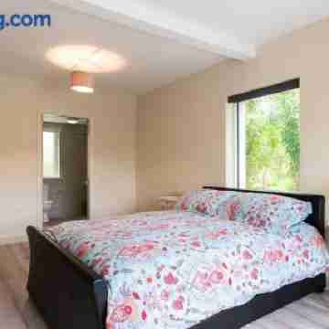 Bay View House Rooms