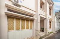 RedDoorz at Uma Arda Hometown Hotell i Tawangsari
