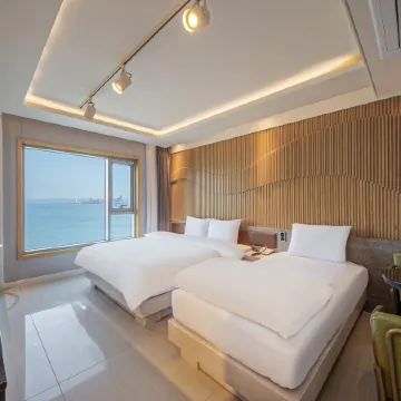 Win Hotel
