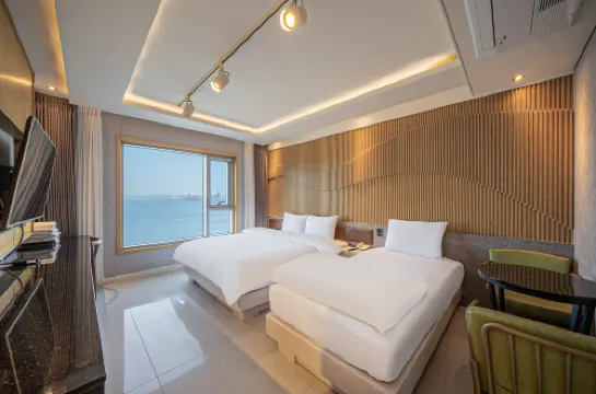 Win Hotel