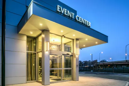 Homewood Suites by Hilton Boston Logan Airport Chelsea