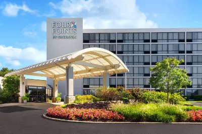 Four Points by Sheraton Philadelphia Northeast Hotels near Polo Ralph Lauren Factory Store