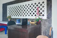 Hotel O Teluk Betung Near Water Park Lembah Hijau Formerly Kanajiwa Guesthouse 1 - 2 ดาว