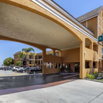 Quality Inn & Suites Westminster Seal Beach