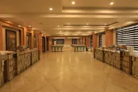 The Aananda Imperial - Breakfast