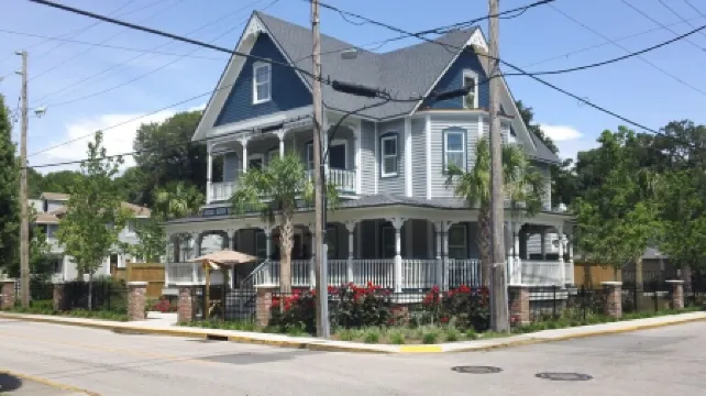 F3, Downtown St. Augustine, Pool, King Bed, Office, Free Onsite Parking