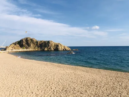 Appartement à Blanes à 2 pas de la Plage et du Centre-ville Отели в г. Бланес