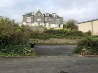 Cosy cottage near to Porthmeor Beach and the Tate South West Coast Path Walk- Lelant Station to St Ives附近的飯店