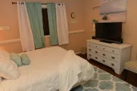 2 Bedroom Oasis! Mother in-Law Apt Forest Lake, MN Hotels in Forest Lake