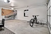 Elegantly decorated home located right next to the Lago Vista Spur bike trail