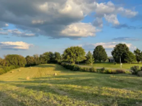 Franklin Ridge Farms Winchester ; Lexington 20 min Stanton 15min. Hotels in Clark County