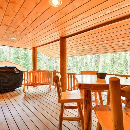 Dj's Duck Creek Village cabin