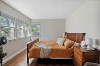 Woodsy Retreat: Chef's Kitchen, Dance Room & Gym