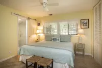 SeaPines, Newly Remodeled, Walk to the Beach Club, Pet Friendly