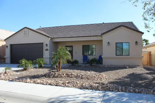 The Mohave Fort: Pool & Patio Hotels in Fort Mohave