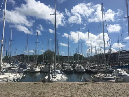 Apartment T2 ( Curistes ou vacanciers)<br>Bougainville marina