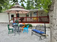 Johnnie Sue’s in Wheatland. 3 bed, 2 bath home, plenty of parking, sleeps 10. - 3-Star