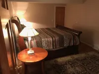 Entire House Private Retreat on the Little Miami River