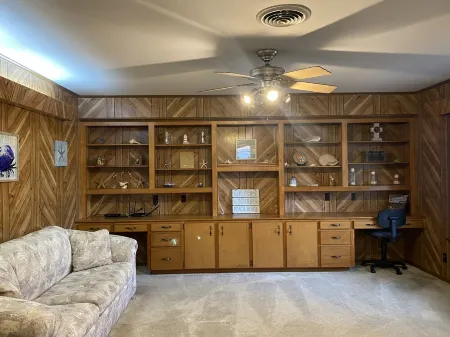 Bay Brick house near the beach and great saltwater fishing huge boat parking