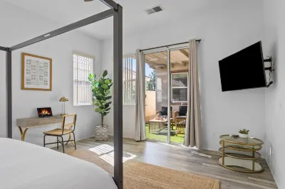 NEW Baja Salt Pool/Spa on the golf course! 5 min to festivals! Hotels in der Nähe von Miles Avenue Park