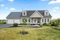 Beautiful and Secluded getaway on 10 acres