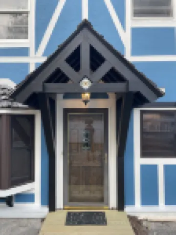 Biergarten Hideaway - Center of Downtown Blowing Rock - NEWLY LISTED