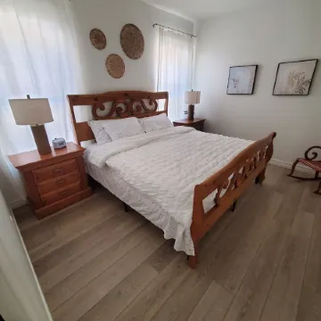 2 bedroom modern home in a private neighborhood10% weekly/15% monthly discount