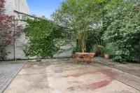 Fun, Festivals And Jazz Second Lines In Vibrant Treme / French Quarter Hotels in Treme