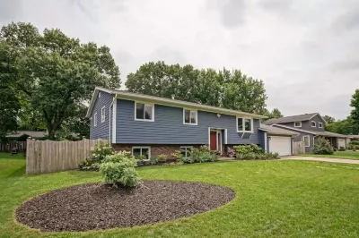 Elegant Space–Premium Kitchen–Spacious & Ideal for Gathering w/ Friends & Family Lakeview Park附近的飯店