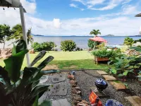 Relaxing oceanfront home overlooking Kaneohe Bay 카내오헤 호텔