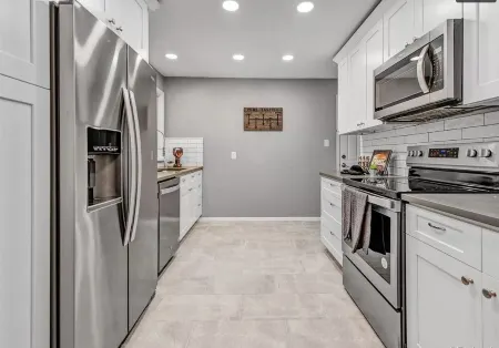 Private Hot Tub, Home Theater, Pool Table! Отели рядом с достопримечательностью «Парк Хоскинсон»