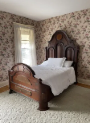 1905 Victorian Farmhouse close to Lake Geneva.