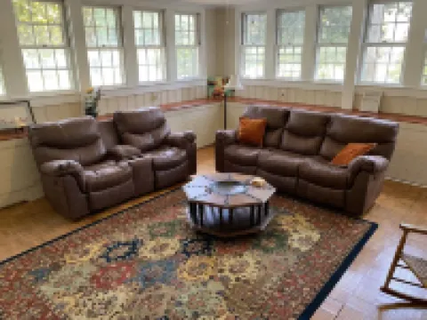 Greenville Classic House. 4 Bdrm, 3 Bath. Walk to Ecu Sporting Events. Dogs ok