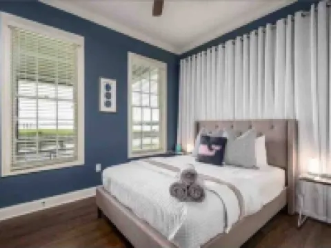 Sky View on False River Sunset     LSU 45 Minutes Away Hotels in Pointe Coupee Parish