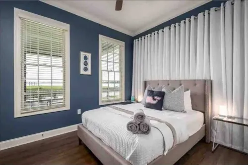 Sky View on False River Sunset     LSU 45 Minutes Away Hotels in Ventress