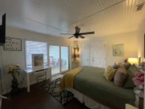 Newly renovated home located within walking distance of Lake Fayetteville & Park