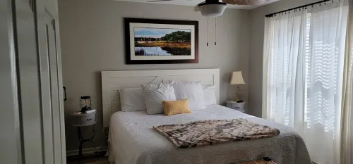 Sea Side Farm House in the heart of everything Wilmington reg STL 2019-0113 뉴 하노버 카운티 호텔