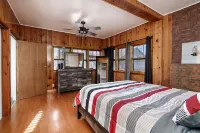 Historic District! Walk to the Heart of Downtown!