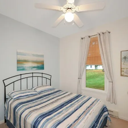 Beautiful Summer village cottage close to the Ocean!