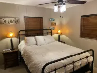 Quiet vacation house on forested property in Ouray