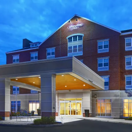 Hampton Inn Bath (Brunswick Area) Отели в г. Бат